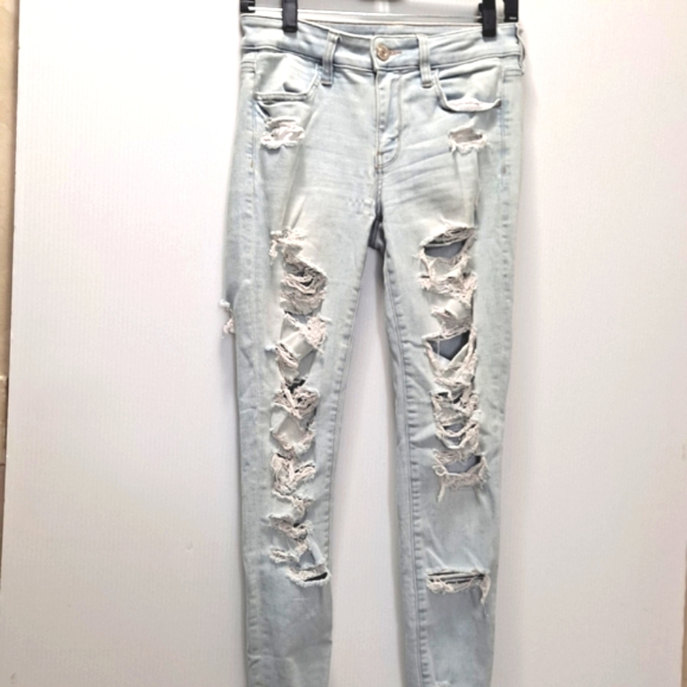 American Eagle Light Blue Jeans